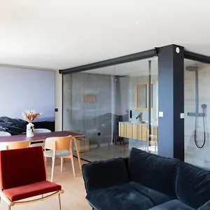 https://relais-du-silence-origines-by-adrien-descouls.hotels-rhonealpes.com